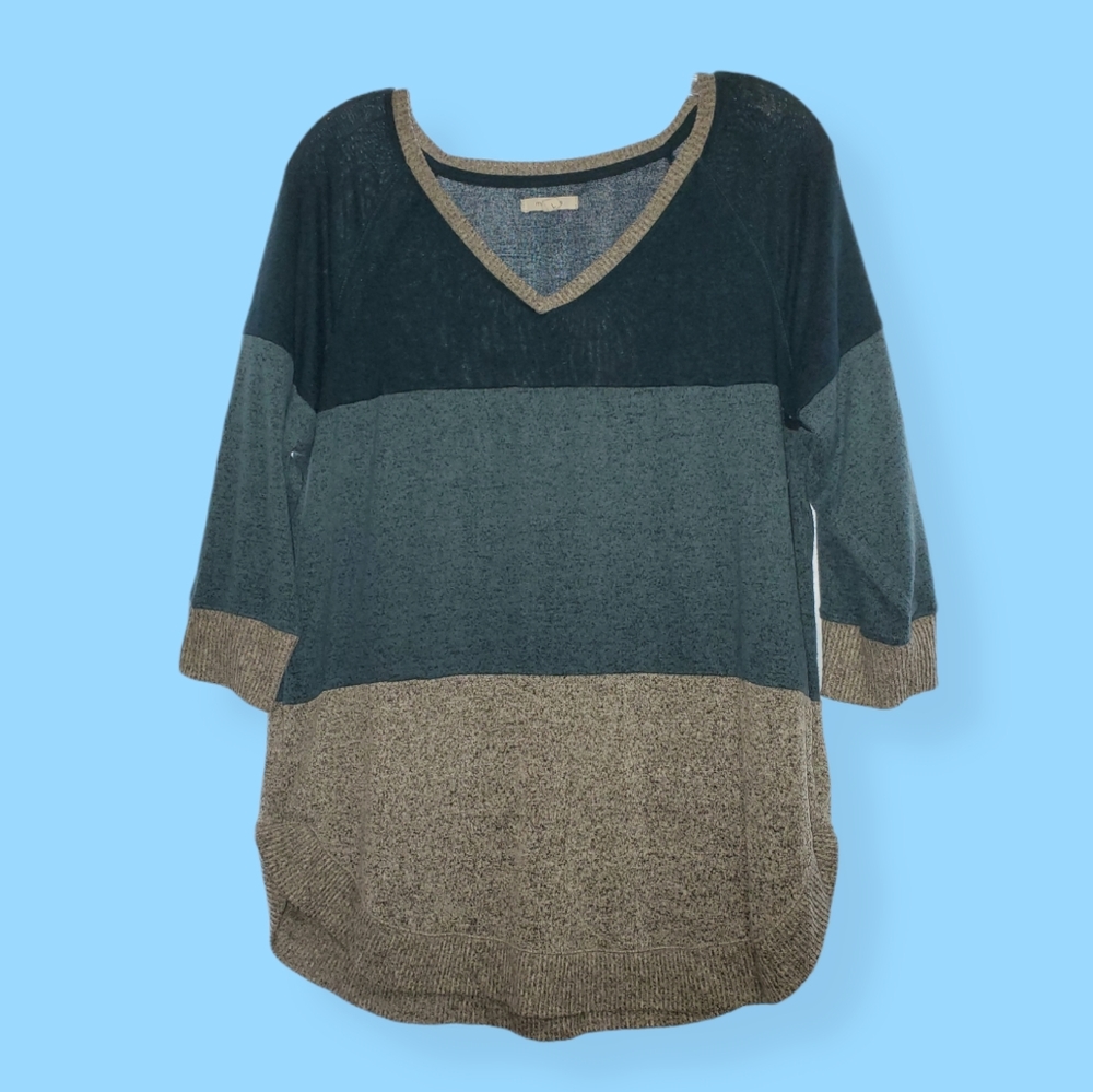 Maurcies Blue Sweater Top